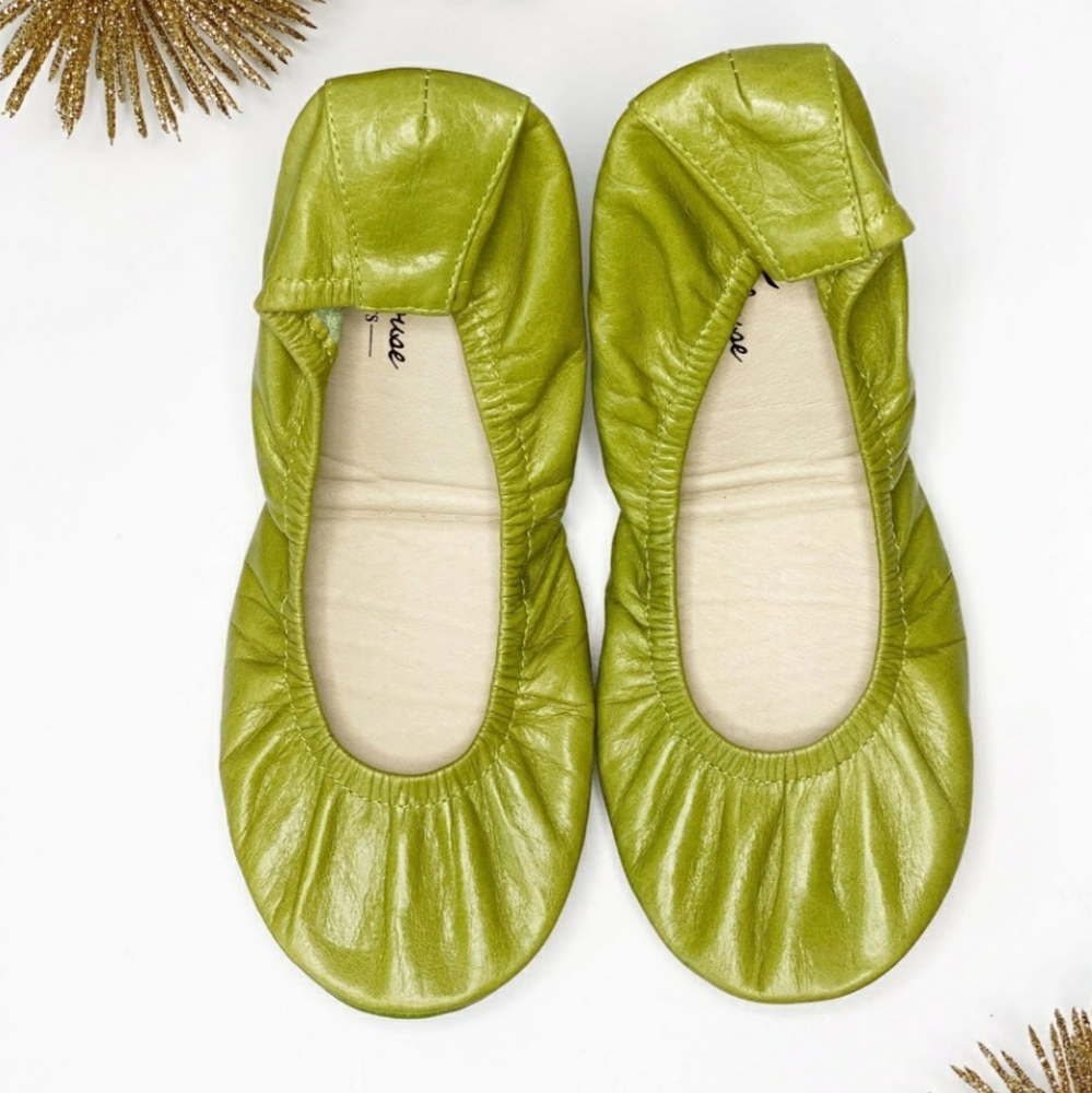 *BRAND NEW* Avocado Oil-Tanned Flats